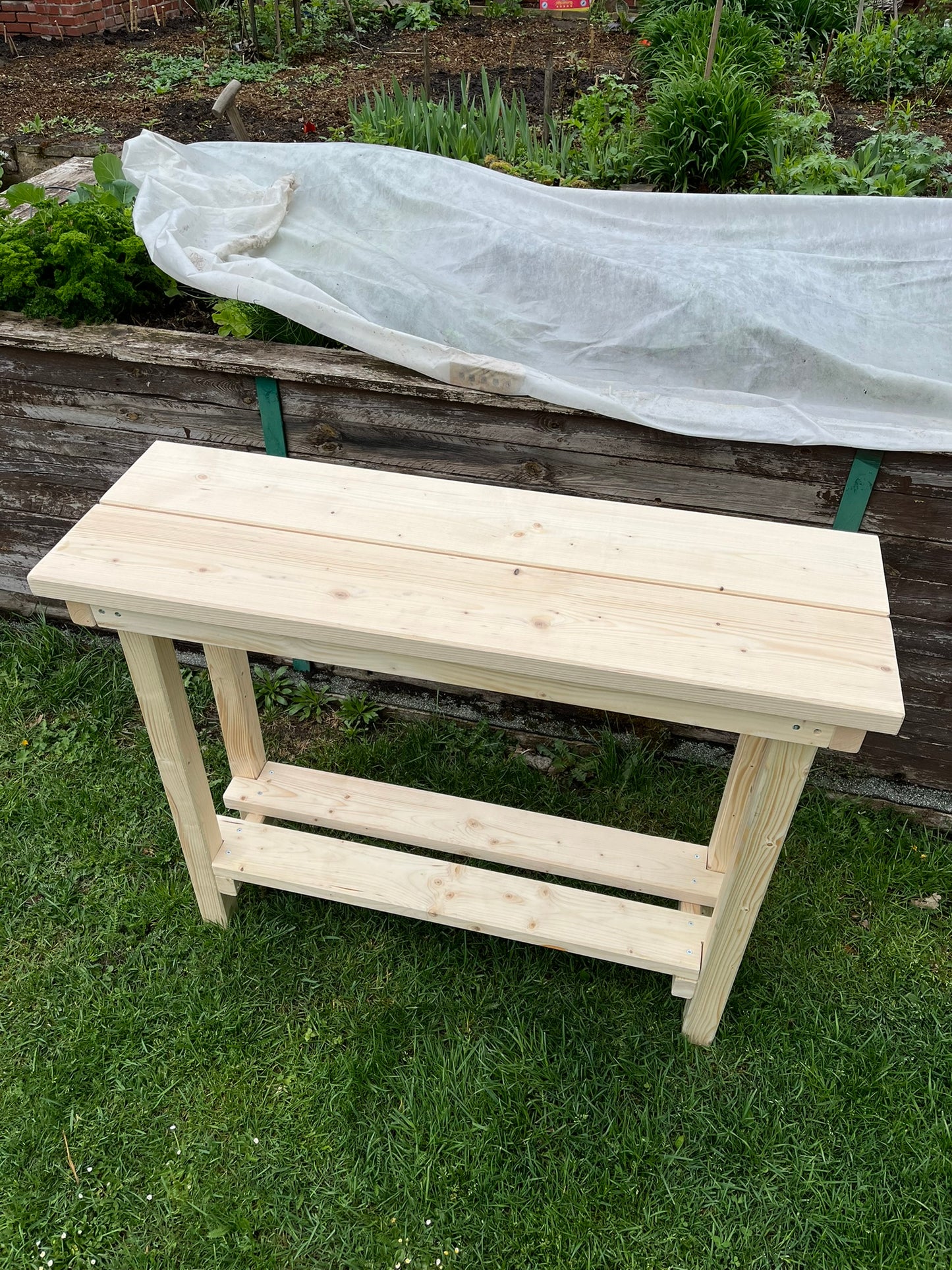 DIY Pflanztisch Stehtisch | Landhausgarten Blumentisch